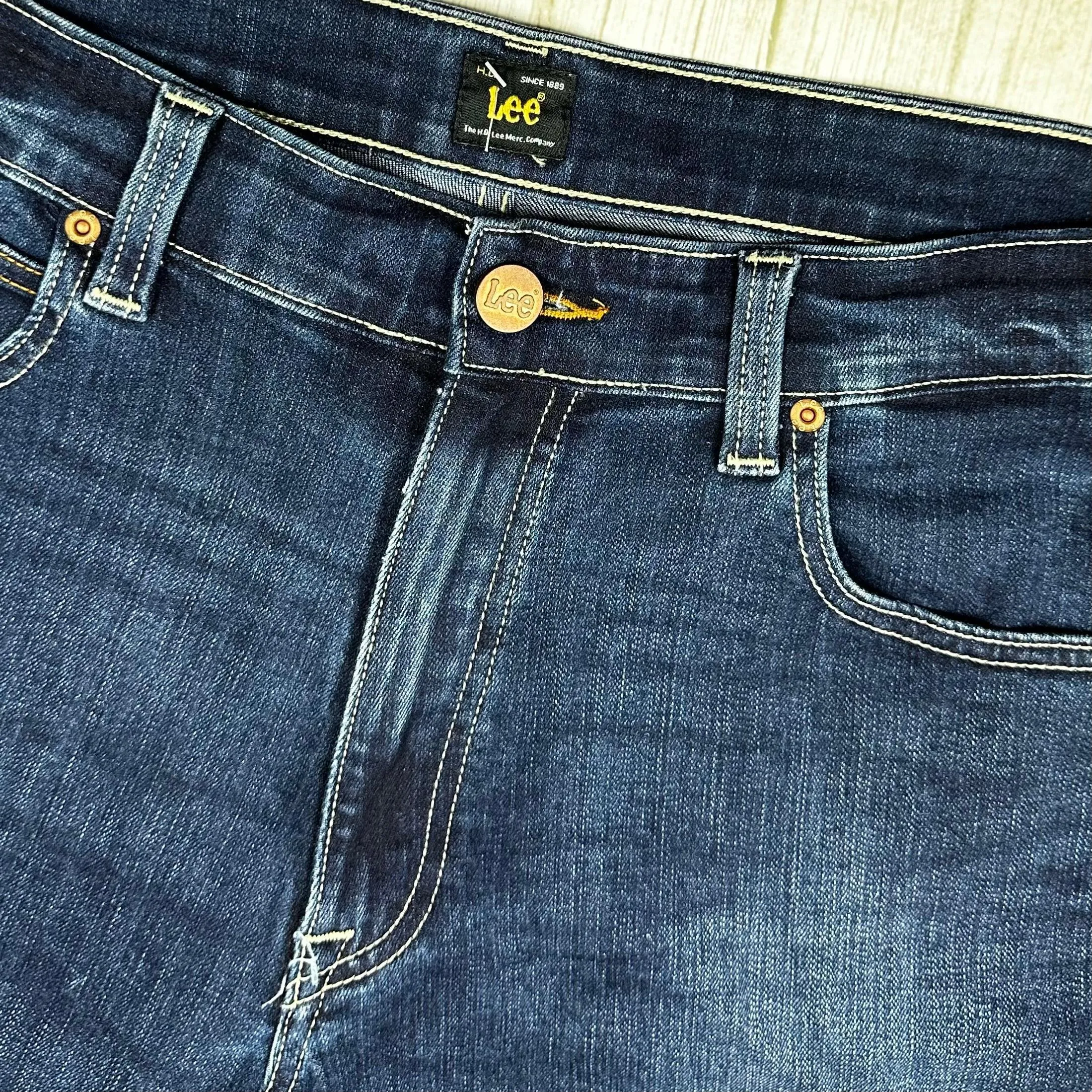Lee Mens Distressed Stretch Denim Shorts -Size 38