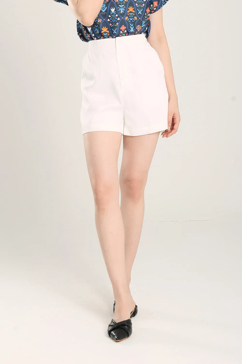 Macey Tailored Shorts in White
