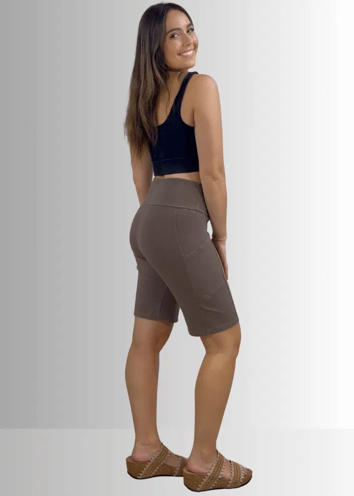 Perfect Fit Hybrid Cotton Shorts in Taupe
