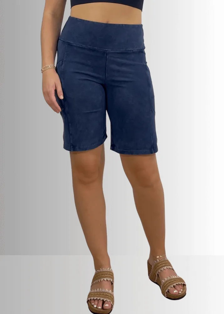 Perfect Fit Hybrid Cotton Shorts in Taupe